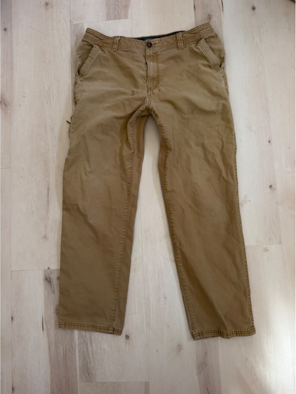 G.H. Bass & Co. Men's Tan Cargo Pants Size 36x32